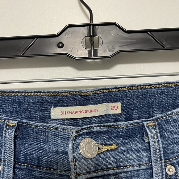 Levi’s 311 Shaping Skinny Jeans - Picture 3 of 6